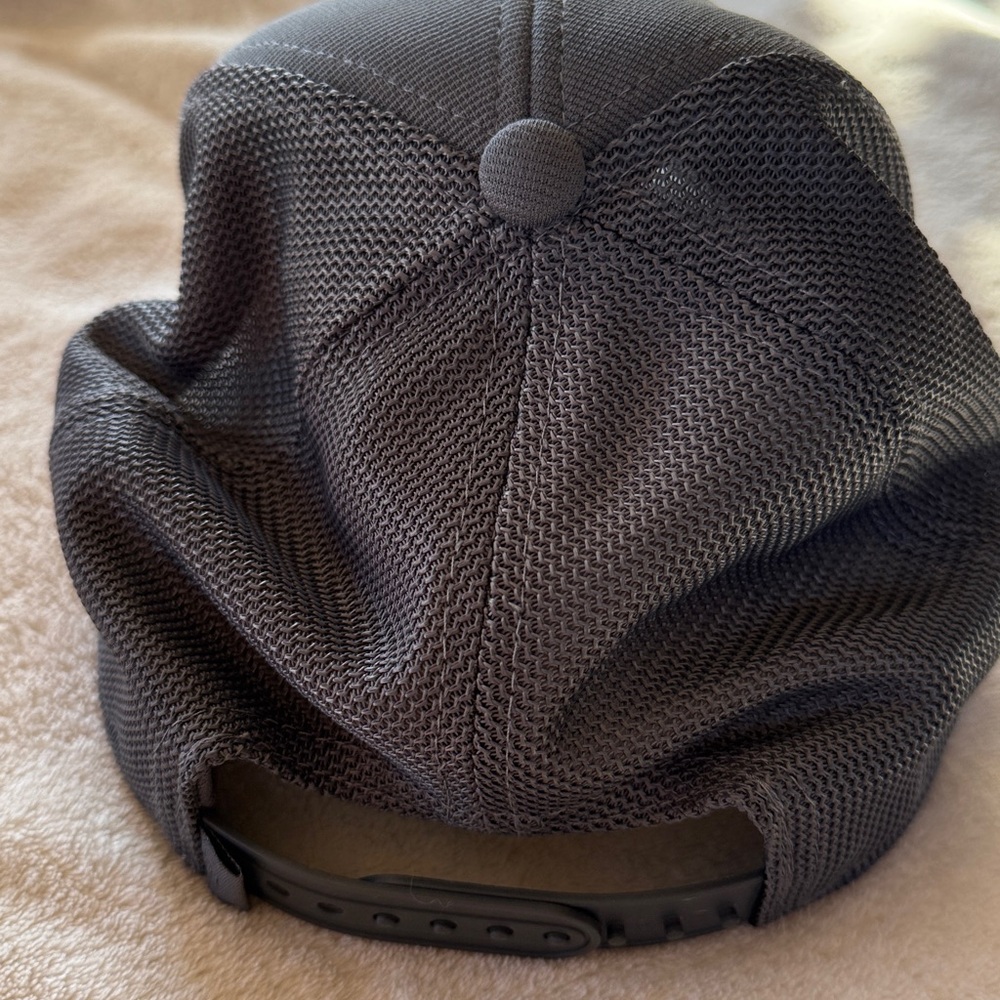 Yeti Trucker Hat - Picture 3 of 3